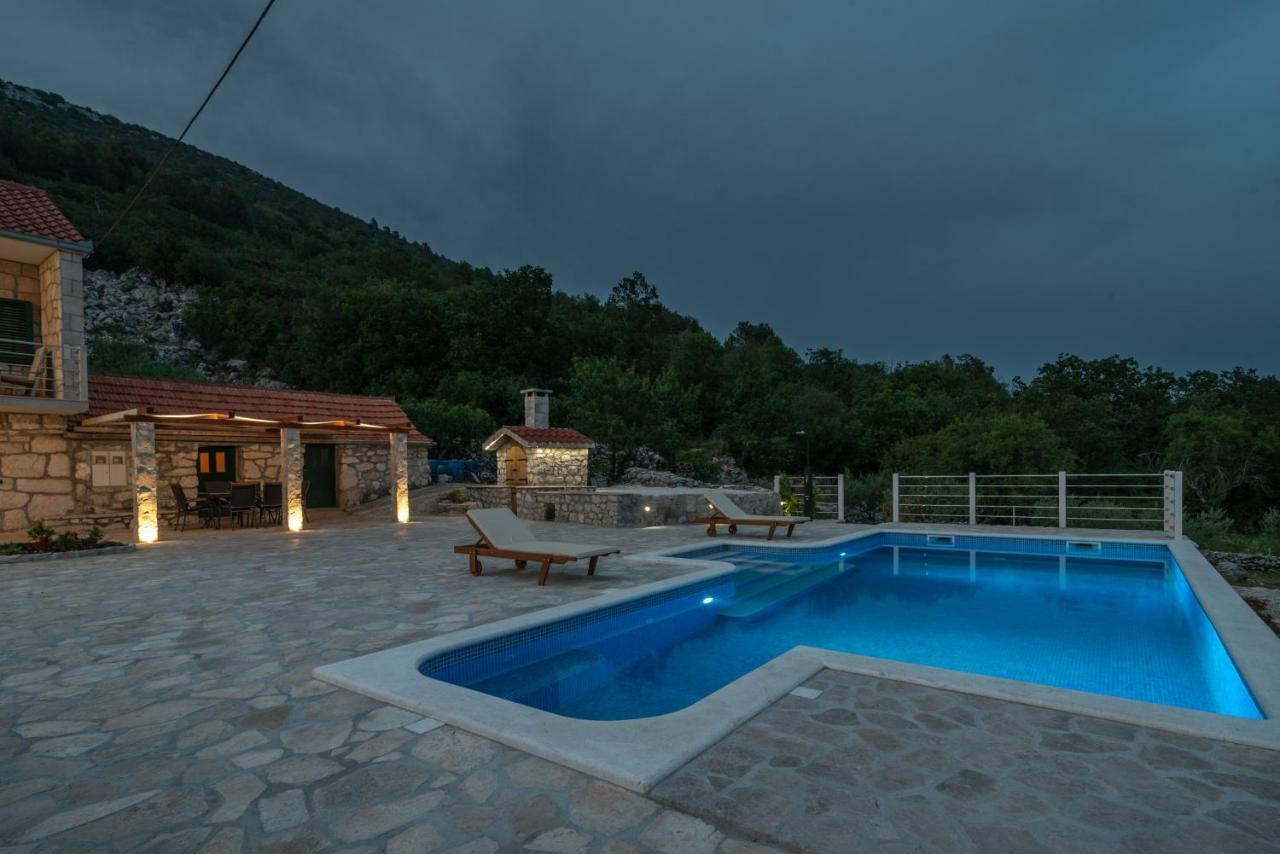 Villa Zuza Bristivica Zewnętrze zdjęcie